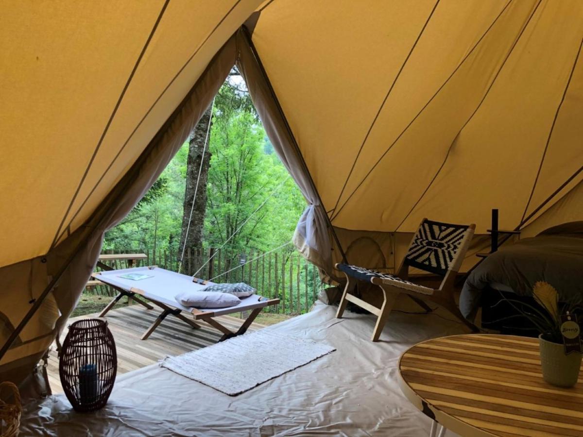 Camping Moulin De Chaules Saint-Constant Zewnętrze zdjęcie
