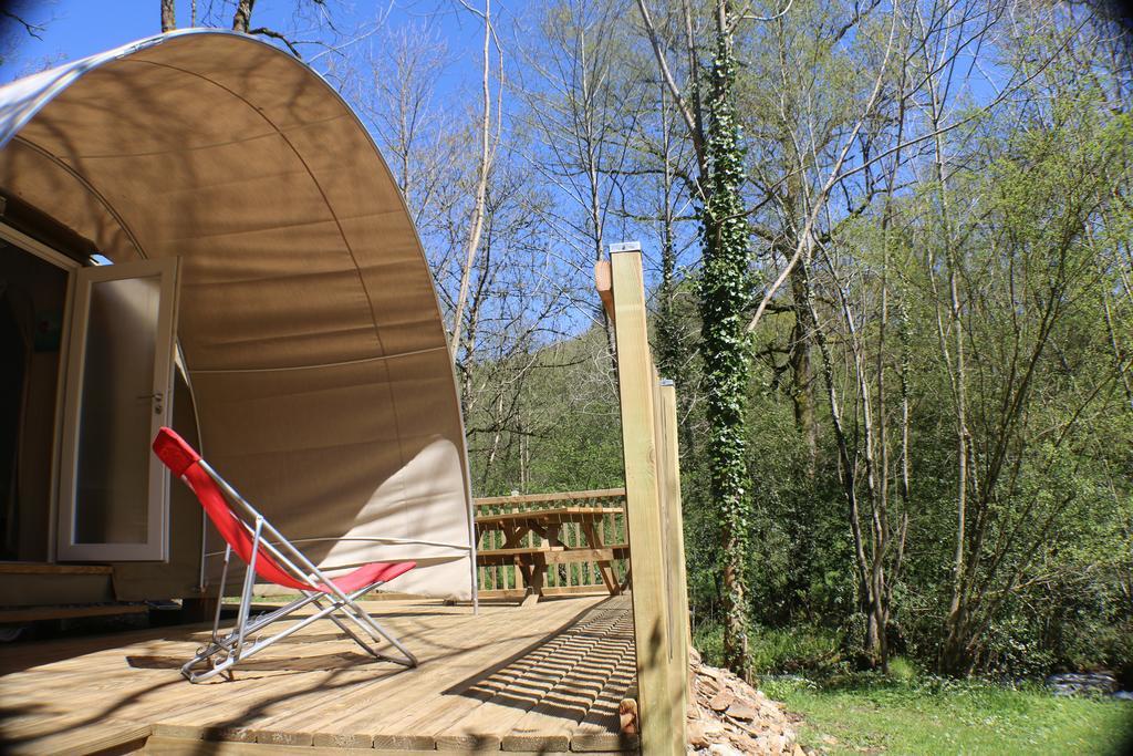 Camping Moulin De Chaules Saint-Constant Zewnętrze zdjęcie