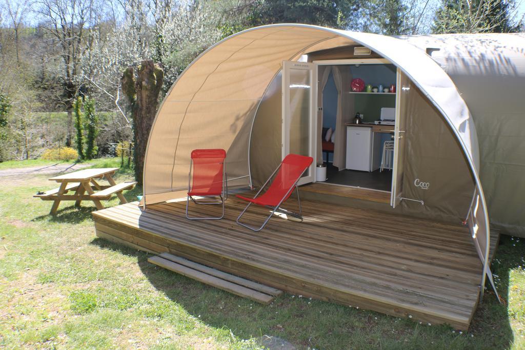 Camping Moulin De Chaules Saint-Constant Zewnętrze zdjęcie