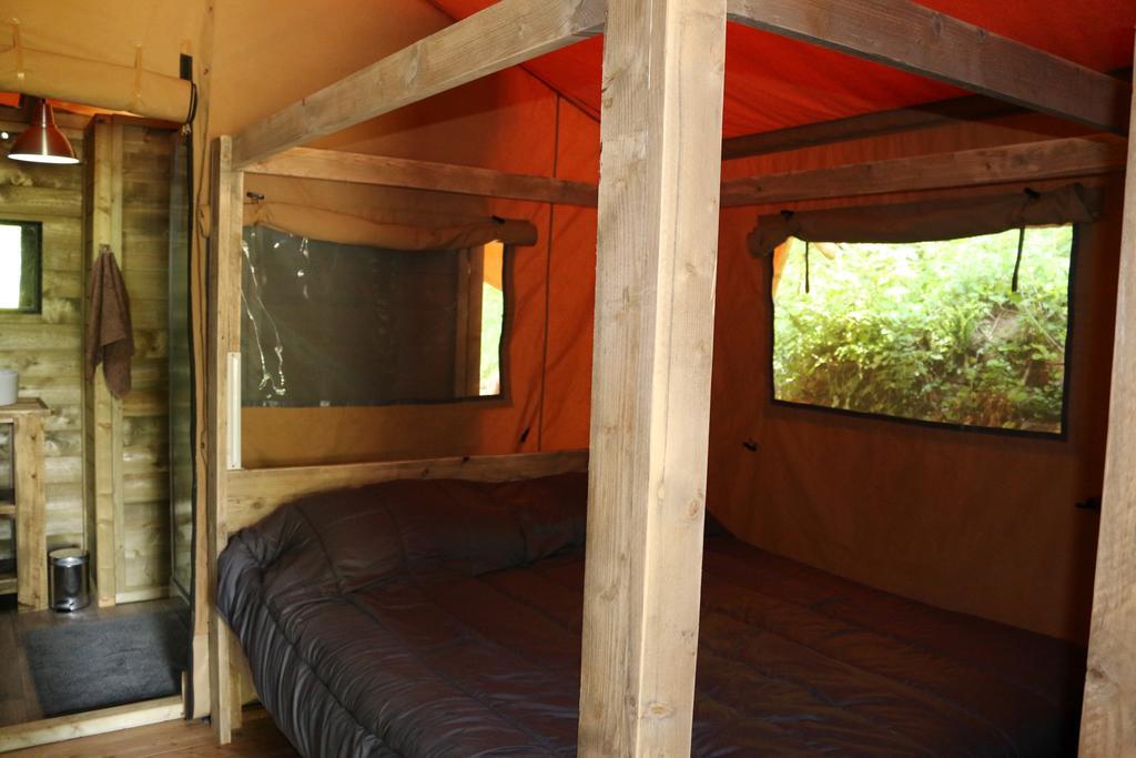 Camping Moulin De Chaules Saint-Constant Zewnętrze zdjęcie