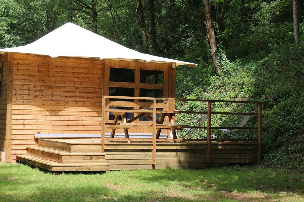 Camping Moulin De Chaules Saint-Constant Zewnętrze zdjęcie
