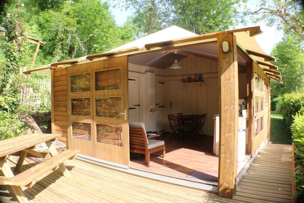 Camping Moulin De Chaules Saint-Constant Zewnętrze zdjęcie